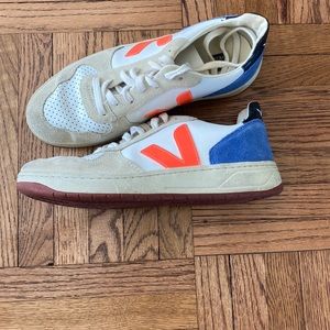 Veja sneakers size 39 US 8